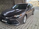 Toyota Camry 2022 года за 8 500 000 тг. в Шымкент – фото 3