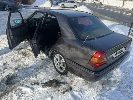 Mercedes-Benz C 180 1994 года за 900 000 тг. в Павлодар – фото 8