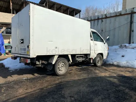 Toyota Lite Ace 1996 года за 3 000 000 тг. в Алматы