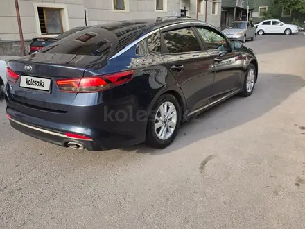 Kia K5 2017 года за 6 500 000 тг. в Астана – фото 4