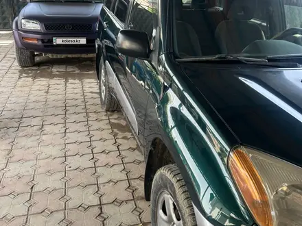 Toyota RAV4 2003 года за 4 800 000 тг. в Алматы – фото 2