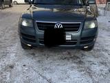 Volkswagen Touareg 2004 года за 6 000 000 тг. в Астана – фото 2