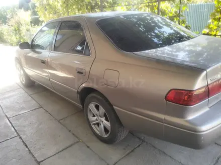 Toyota Camry 2001 года за 3 800 000 тг. в Шымкент – фото 4