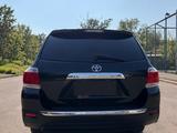 Toyota Highlander 2012 года за 11 000 000 тг. в Алматы – фото 3