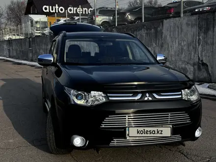 Mitsubishi Outlander 2012 года за 7 400 000 тг. в Алматы – фото 3