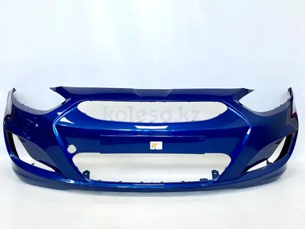 Бампер передний синий цвет Hyundai Accent 10-14 за 30 000 тг. в Алматы