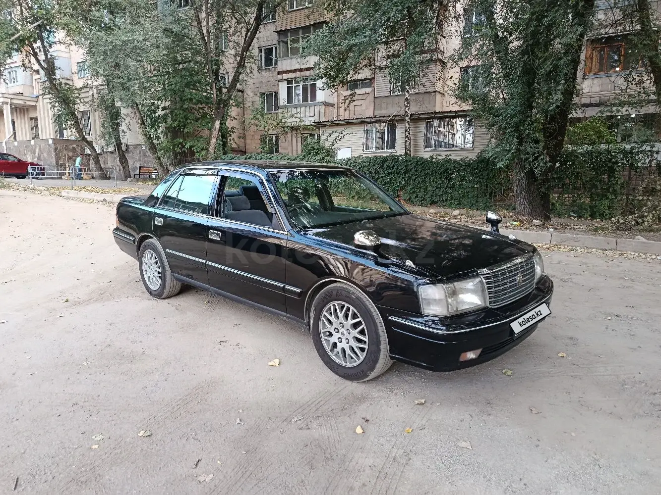 Toyota Crown, 1999
