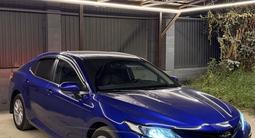 Toyota Camry 2021 года за 13 000 000 тг. в Алматы