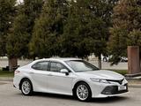 Toyota Camry 2020 года за 15 900 000 тг. в Шымкент