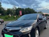 Toyota Camry 2015 года за 13 700 000 тг. в Алматы – фото 4