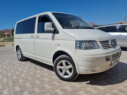 Volkswagen Multivan 2004 года за 6 500 000 тг. в Актау