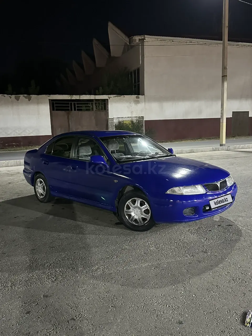Mitsubishi Carisma, 1996
