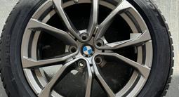 Резину с дисками размер 225/50/17 за 460 000 тг. в Алматы