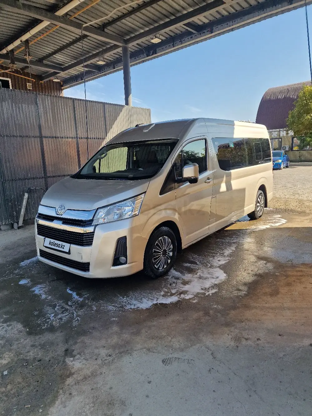 Toyota HiAce, 2021
