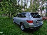 Toyota Highlander 2013 года за 12 700 000 тг. в Шымкент – фото 2