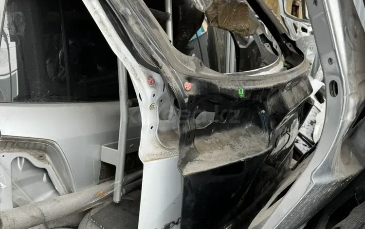 Крышка багажника за 250 250 тг. в Алматы