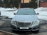 Mercedes-Benz E 300 2010 годаfor9 400 000 тг. в Караганда – фото 2