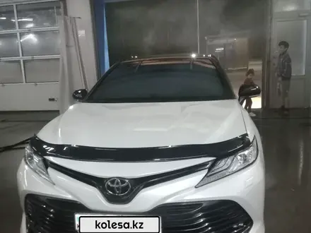 Toyota Camry 2020 года за 15 500 000 тг. в Алматы – фото 4