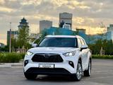 Toyota Highlander 2023 года за 33 000 000 тг. в Астана