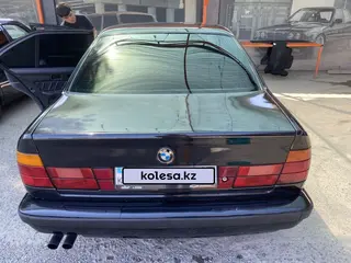 BMW 525