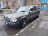 Mercedes-Benz E 280 1993 года за 2 200 000 тг. в Жезказган – фото 2