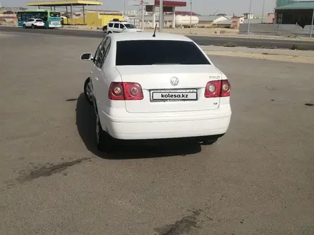 Volkswagen Polo 2008 года за 2 300 000 тг. в Актау – фото 2