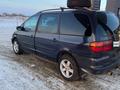 Volkswagen Sharan 1999 годаfor3 000 000 тг. в Актобе