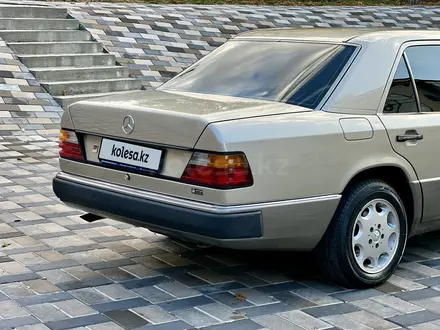 Mercedes-Benz E 200 1990 года за 2 200 000 тг. в Шымкент – фото 10