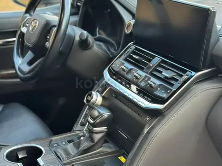 Toyota Land Cruiser 2021 года за 45 370 000 тг. в Астана – фото 9