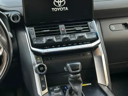 Toyota Land Cruiser 2021 года за 45 370 000 тг. в Астана – фото 8