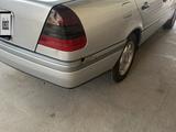Mercedes-Benz C 200 1996 года за 2 000 000 тг. в Тараз – фото 4