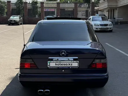 Mercedes-Benz E 280 1995 года за 3 500 000 тг. в Алматы – фото 4