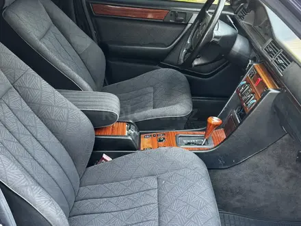 Mercedes-Benz E 280 1995 года за 3 500 000 тг. в Алматы – фото 18