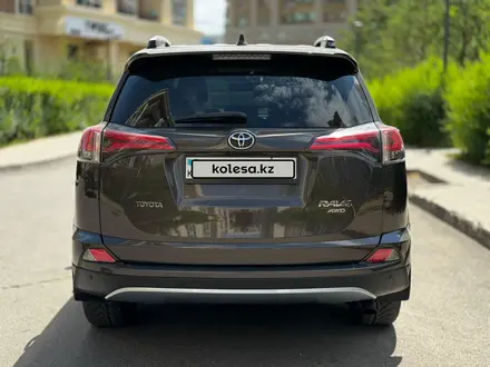 Toyota RAV4 2019 года за 12 500 000 тг. в Астана – фото 4