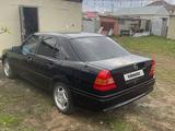 Mercedes-Benz C 180 1994 года за 1 300 000 тг. в Уральск – фото 2