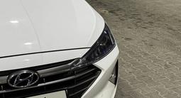 Hyundai Elantra 2019 года за 8 200 000 тг. в Усть-Каменогорск – фото 4