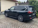 Lexus LX 570 2017 годаfor40 000 000 тг. в Алматы