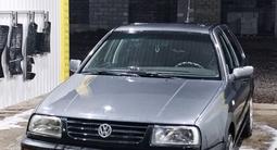 Volkswagen Vento 1993 года за 1 150 000 тг. в Караганда – фото 2