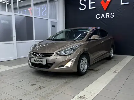 Hyundai Elantra 2015 года за 6 850 000 тг. в Астана – фото 3