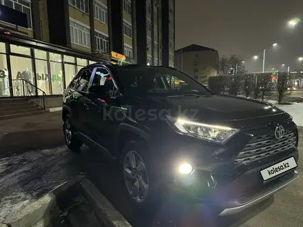 Toyota RAV4 2022 года за 12 600 000 тг. в Алматы – фото 22
