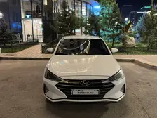Hyundai Elantra, 2020
