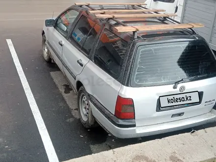 Volkswagen Golf 1994 года за 1 300 000 тг. в Астана – фото 2