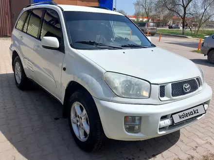 Toyota RAV4 2003 года за 4 700 000 тг. в Актобе – фото 2