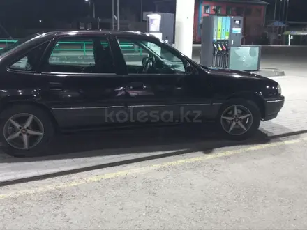 Opel Vectra 1993 года за 1 100 000 тг. в Кызылорда – фото 3