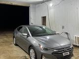 Hyundai Elantra 2019 года за 5 500 000 тг. в Актау – фото 2