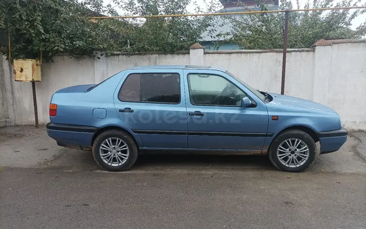 Volkswagen Vento 1993 года за 1 200 000 тг. в Шымкент