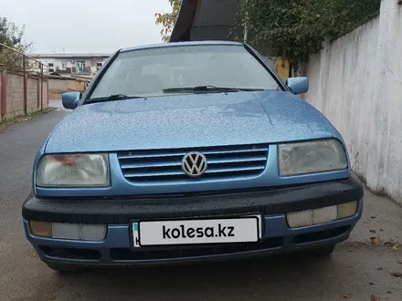 Volkswagen Vento 1993 года за 1 200 000 тг. в Шымкент – фото 6