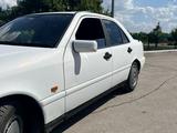Mercedes-Benz C 200 1994 годаүшін1 600 000 тг. в Караганда – фото 2