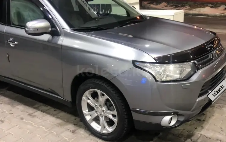 Mitsubishi Outlander 2013 годаүшін9 200 000 тг. в Алматы