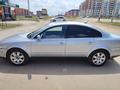 Volkswagen Passat 2005 годаfor3 200 000 тг. в Актобе – фото 2